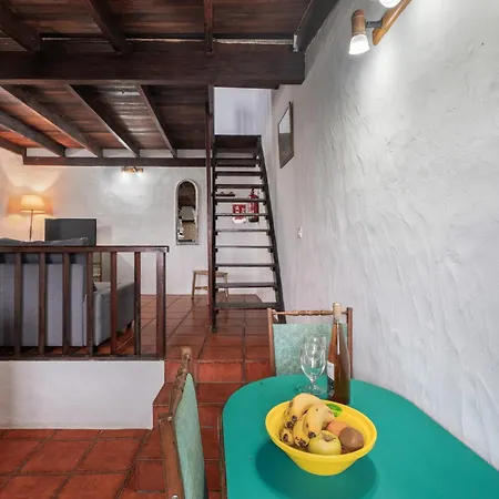 Tesbabo Rural - Camelia Apartment Mocanal